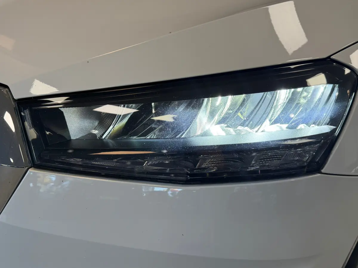 1.0 TSI Ambition | CAR PLAY | CRUISE | LED | TREKHAAK |
