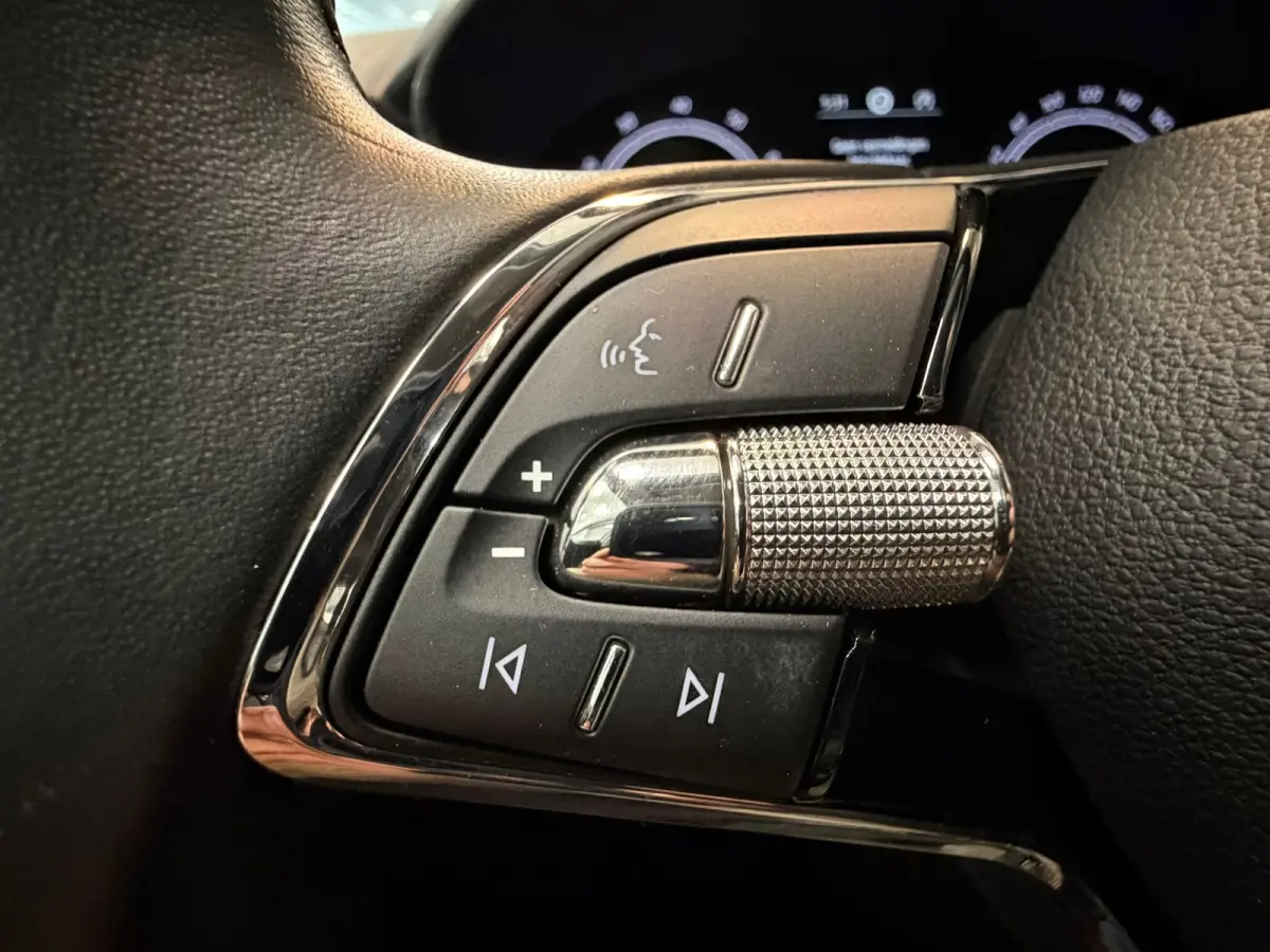 1.0 TSI Ambition | CAR PLAY | CRUISE | LED | TREKHAAK |