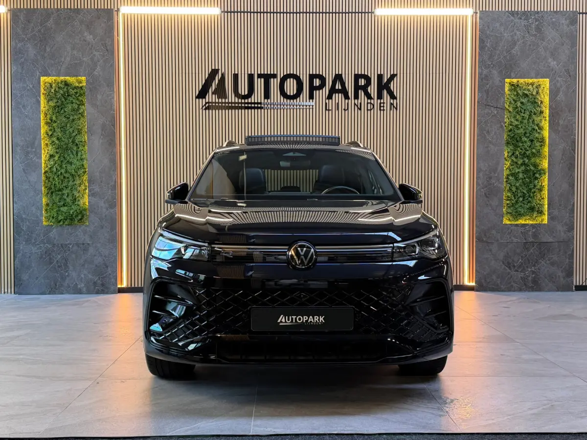 1.5 eHybrid 3x R-Line |BTW|PANO|MASSAGE|H&K|HuD|360 CAM|KEYLESS|IQ LIGHT|MEMORY|FABRIEKSGARANTIE|STOELKOELING|