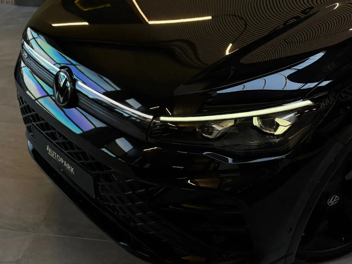 1.5 eHybrid 3x R-Line |BTW|PANO|MASSAGE|H&K|HuD|360 CAM|KEYLESS|IQ LIGHT|MEMORY|FABRIEKSGARANTIE|STOELKOELING|