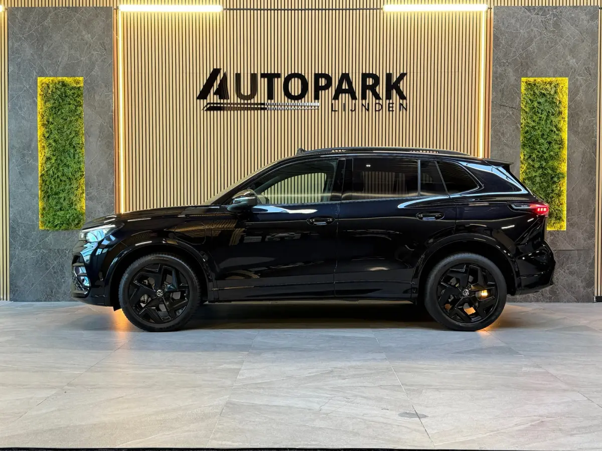 1.5 eHybrid 3x R-Line |BTW|PANO|MASSAGE|H&K|HuD|360 CAM|KEYLESS|IQ LIGHT|MEMORY|FABRIEKSGARANTIE|STOELKOELING|