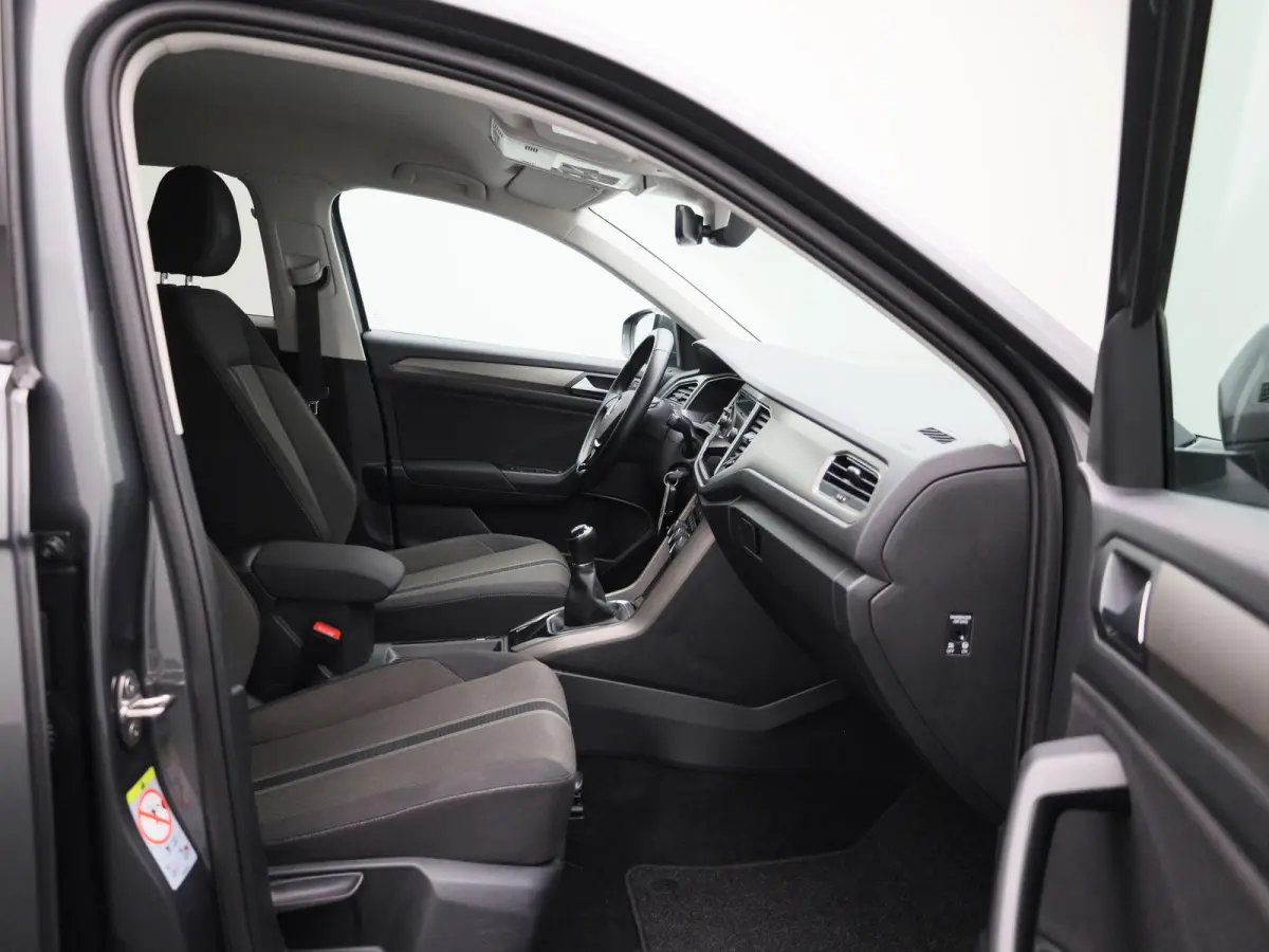 1.0 TSI Style Business 110 PK | Navigatie | Parkeersensoren | Climate Control | Adaptive Cruise Control | Achterklep, elektrisch bedienbaar | Apple Carplay | Android Auto |