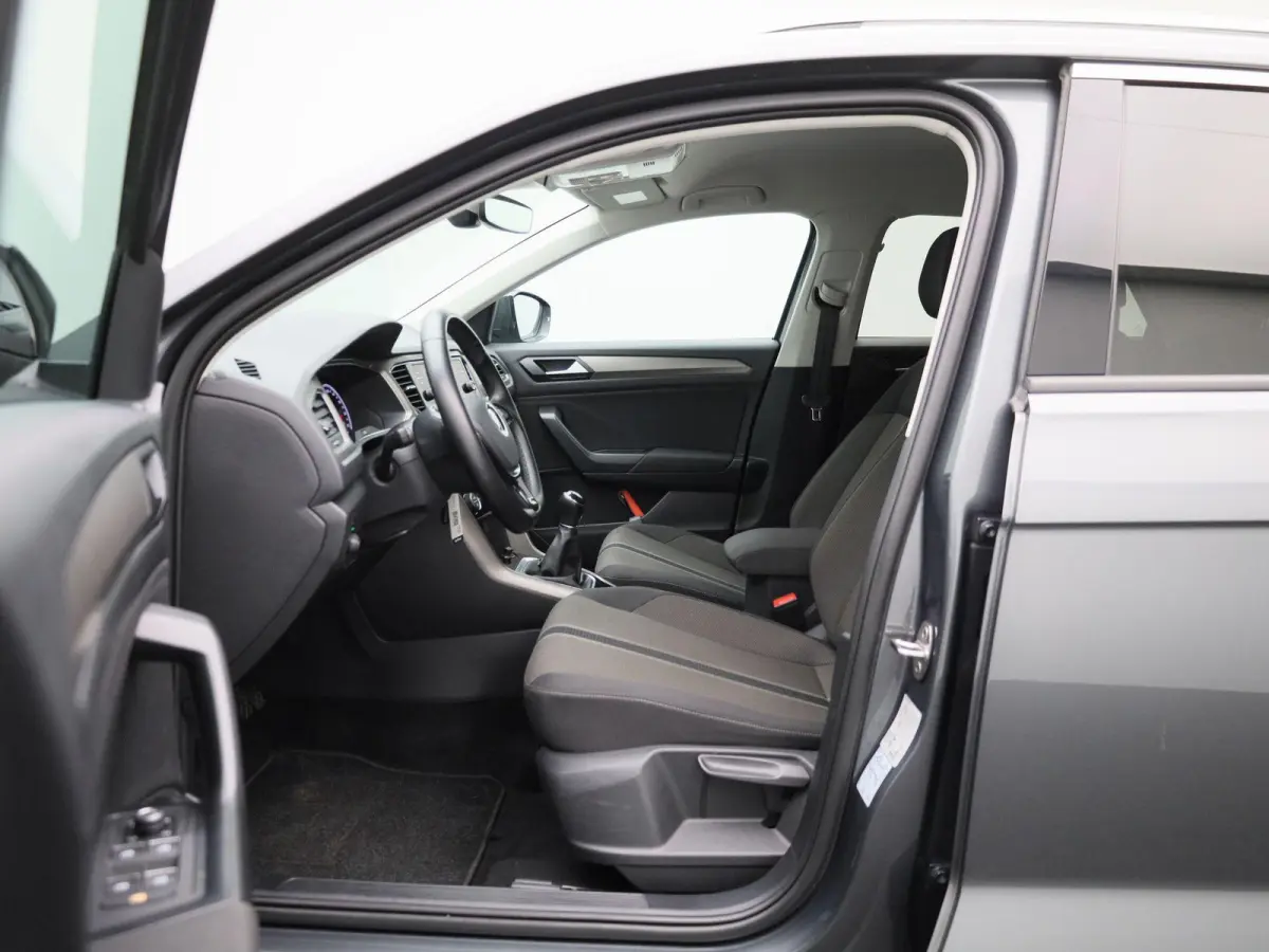 1.0 TSI Style Business 110 PK | Navigatie | Parkeersensoren | Climate Control | Adaptive Cruise Control | Achterklep, elektrisch bedienbaar | Apple Carplay | Android Auto |