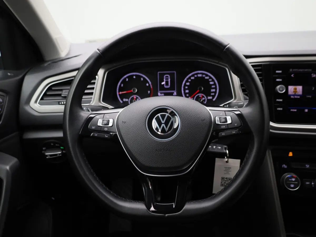 1.0 TSI Style Business 110 PK | Navigatie | Parkeersensoren | Climate Control | Adaptive Cruise Control | Achterklep, elektrisch bedienbaar | Apple Carplay | Android Auto |