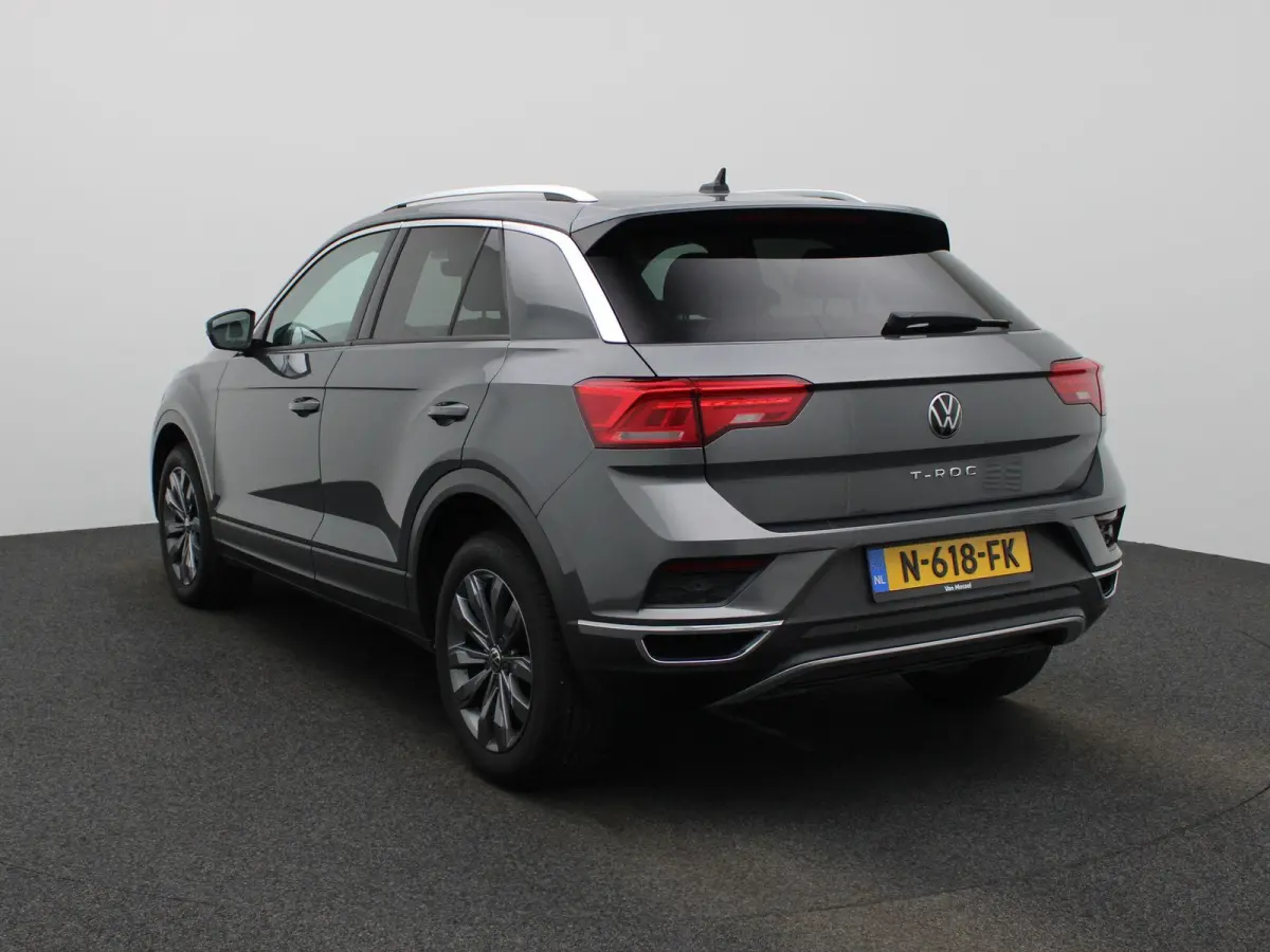 1.0 TSI Style Business 110 PK | Navigatie | Parkeersensoren | Climate Control | Adaptive Cruise Control | Achterklep, elektrisch bedienbaar | Apple Carplay | Android Auto |