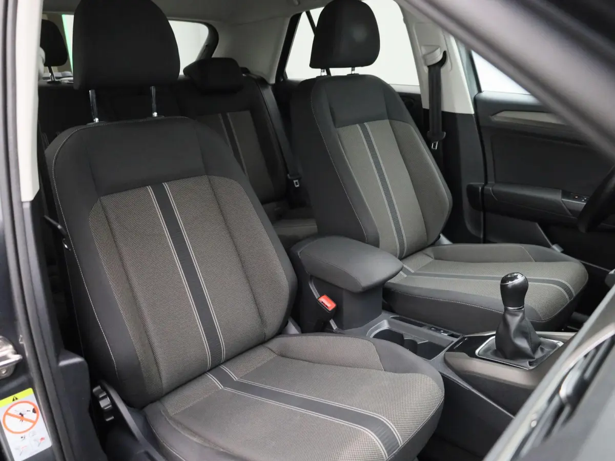 1.0 TSI Style Business 110 PK | Navigatie | Parkeersensoren | Climate Control | Adaptive Cruise Control | Achterklep, elektrisch bedienbaar | Apple Carplay | Android Auto |