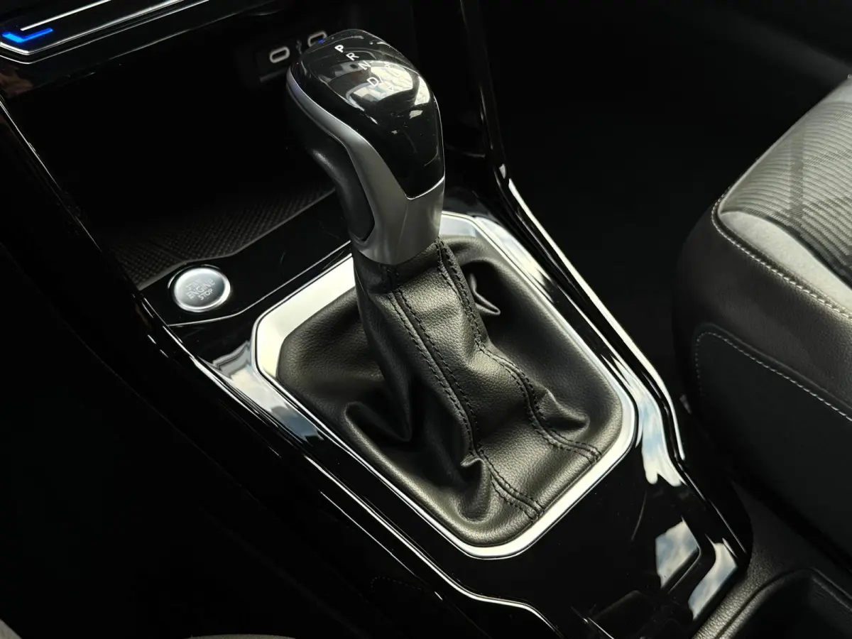 1.5 TSI DSG-7 3 X R-Line | Panorama | Camera | Parksens |Keyless | Carplay |