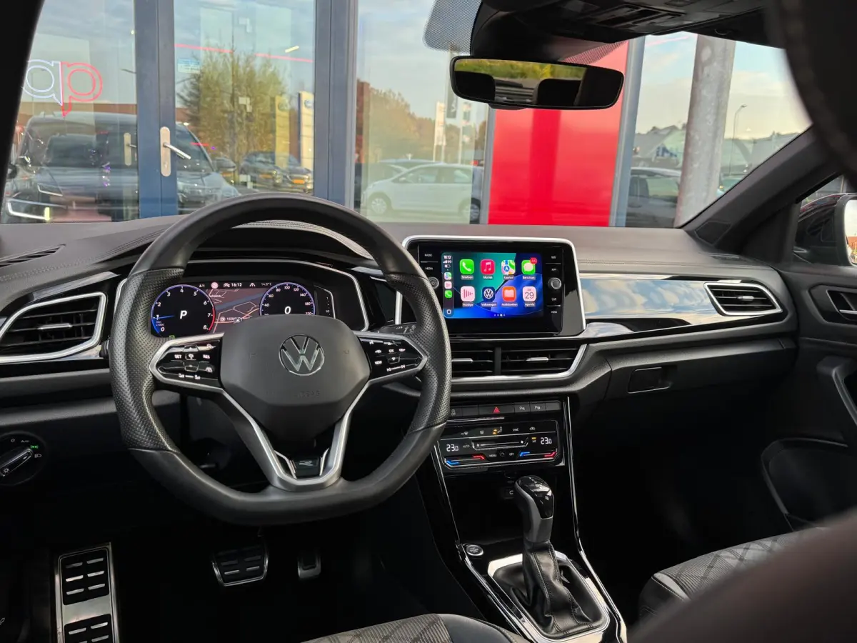 1.5 TSI DSG-7 3 X R-Line | Panorama | Camera | Parksens |Keyless | Carplay |