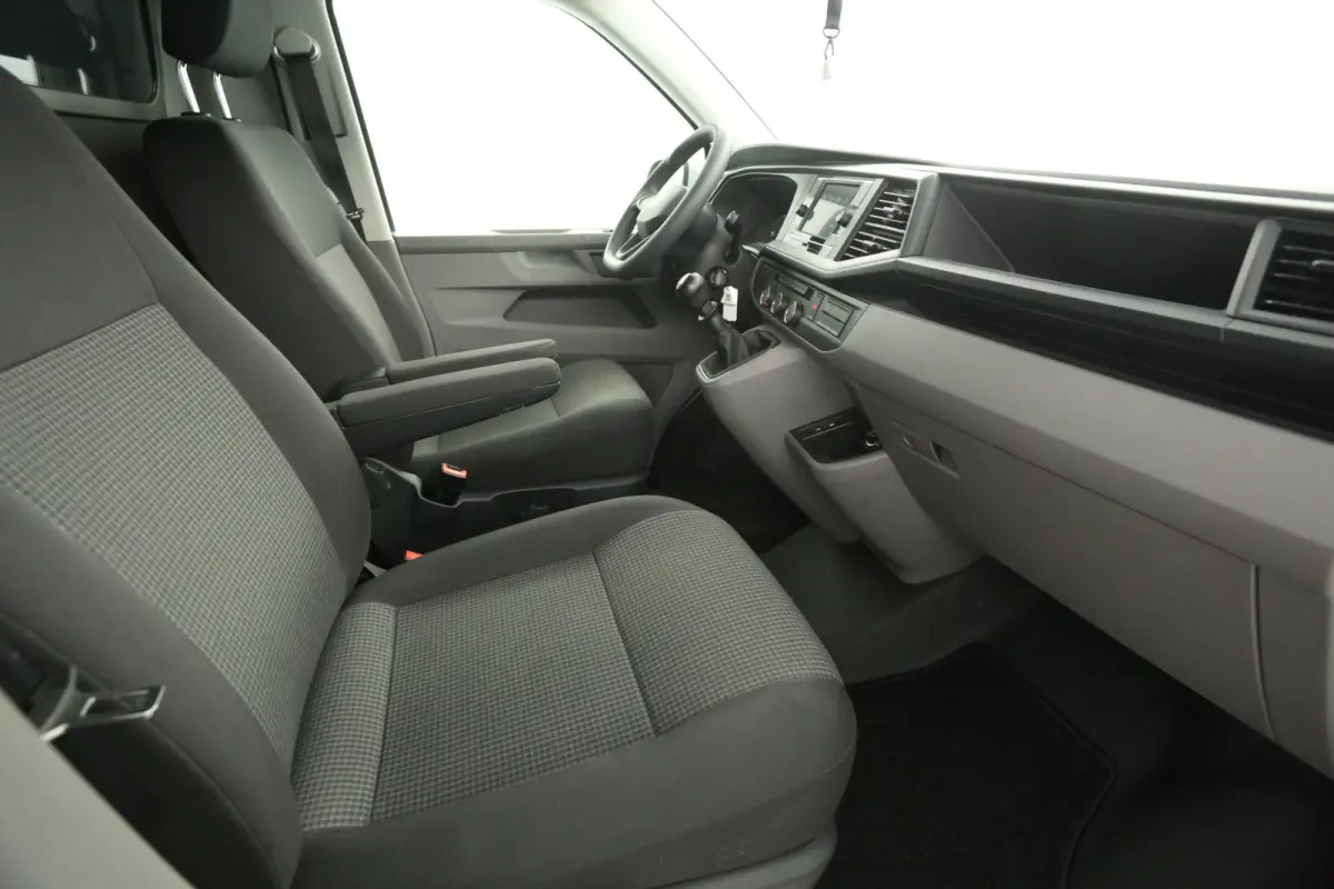 2.0 TDI L1H1 140PK | Marge | Airco | Carplay | Trekhaak* | Sidebars | Elektrpakket