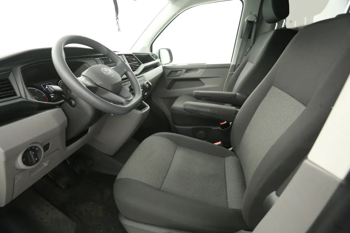 2.0 TDI L1H1 140PK | Marge | Airco | Carplay | Trekhaak* | Sidebars | Elektrpakket