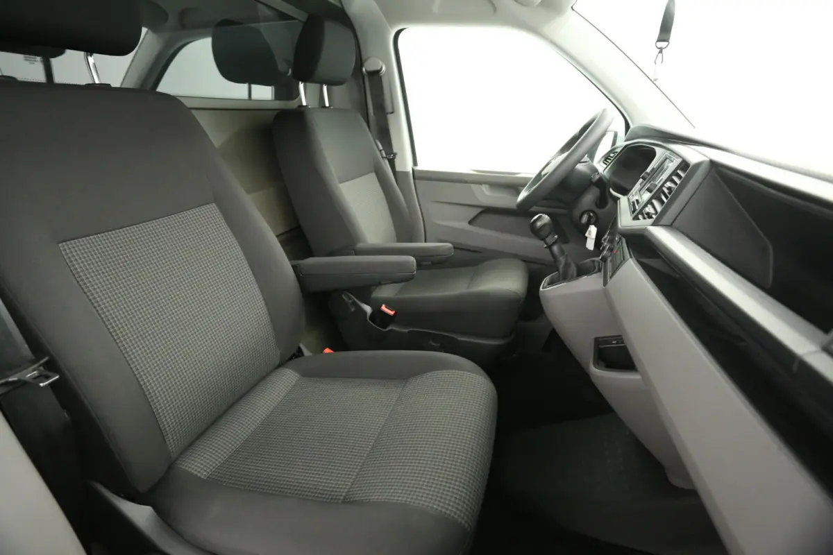 2.0 TDI L1H1 140PK | Marge | Airco | Carplay | Trekhaak* | Sidebars | Elektrpakket