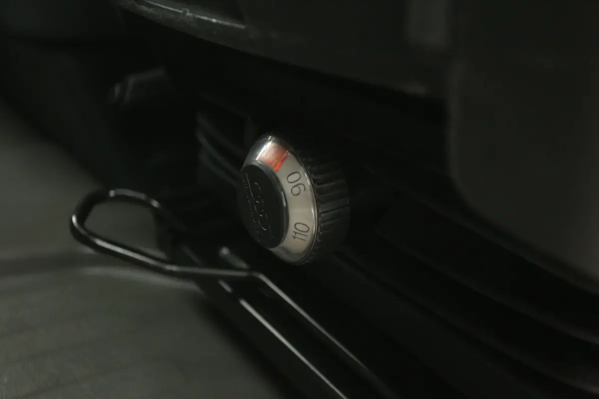 2.0 TDI L3H3 140PK | Airco | Cruise | Camera | 3 Zits | Carplay | Imperiaal | Parkeersens.