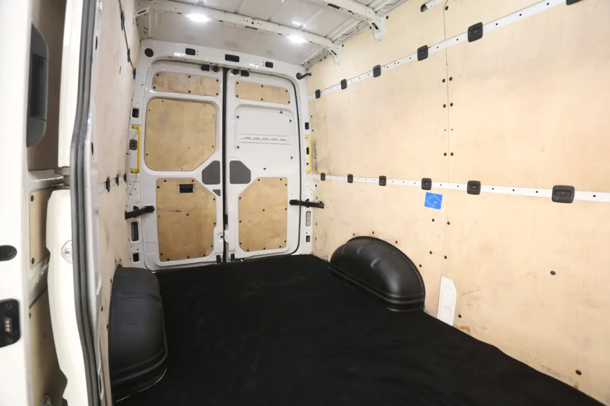 2.0 TDI L3H3 140PK | Airco | Cruise | Camera | 3 Zits | Carplay | Imperiaal | Parkeersens.