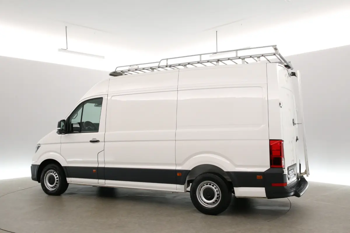 2.0 TDI L3H3 140PK | Airco | Cruise | Camera | 3 Zits | Carplay | Imperiaal | Parkeersens.