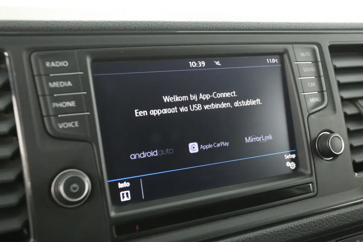 2.0 TDI L3H3 140PK | Airco | Cruise | Camera | 3 Zits | Carplay | Imperiaal | Parkeersens.