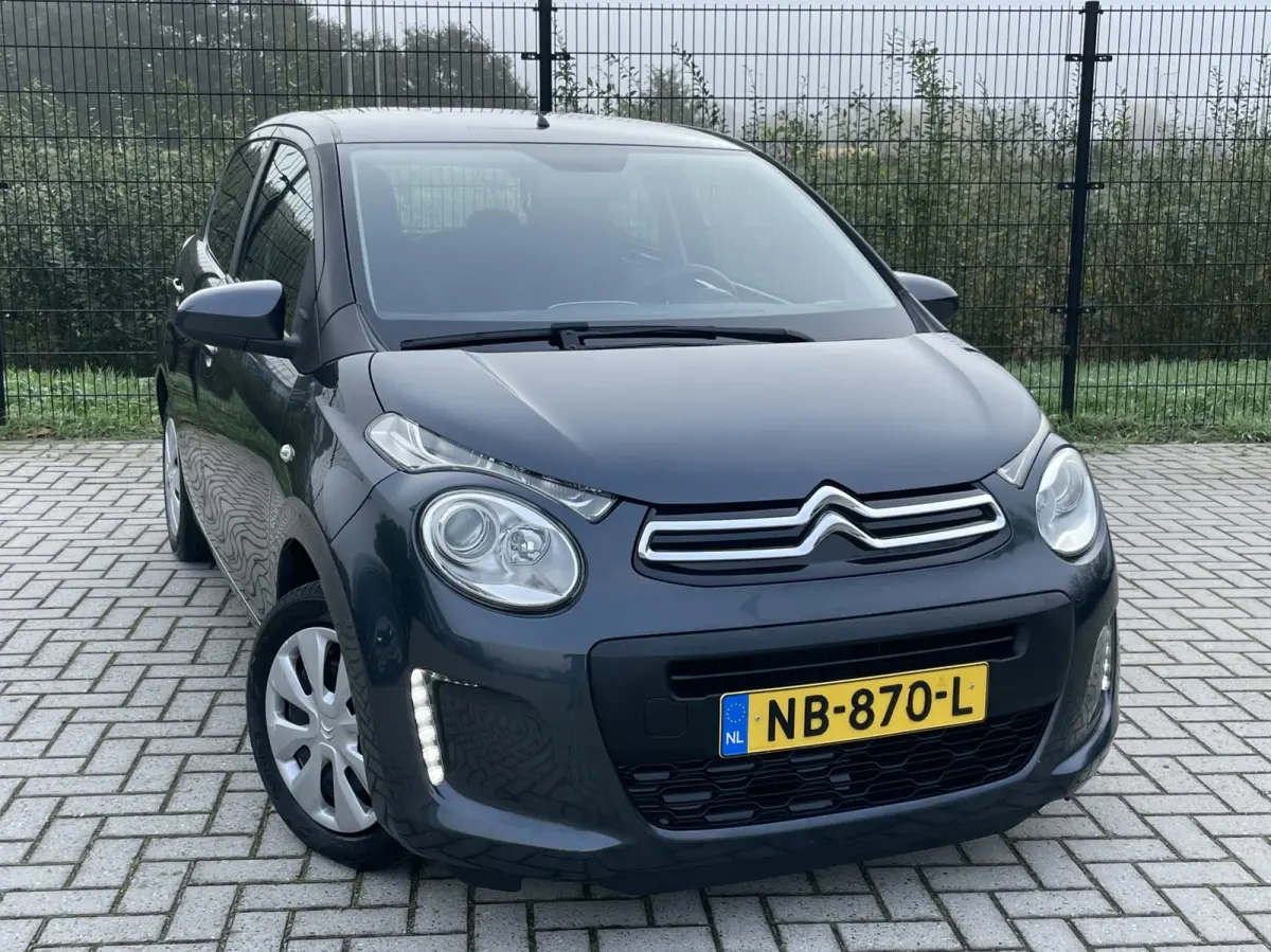 1.0 e-VTi Selection | scherm | Airco | Bluetooth |