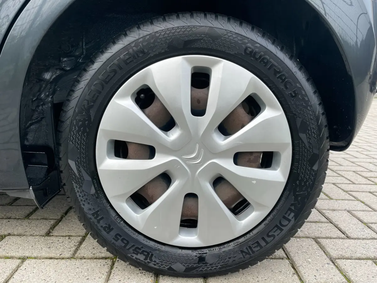 1.0 e-VTi Selection | scherm | Airco | Bluetooth |