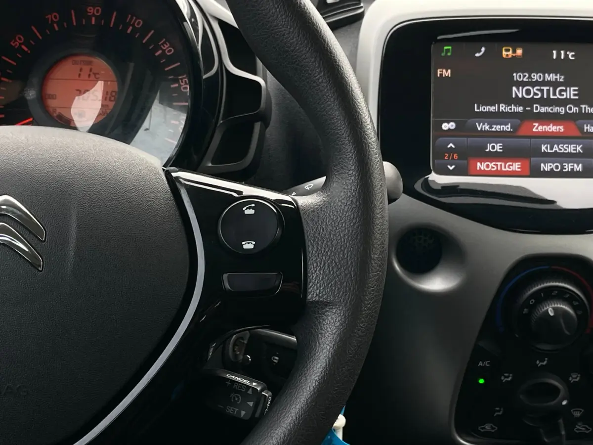 1.0 e-VTi Selection | scherm | Airco | Bluetooth |