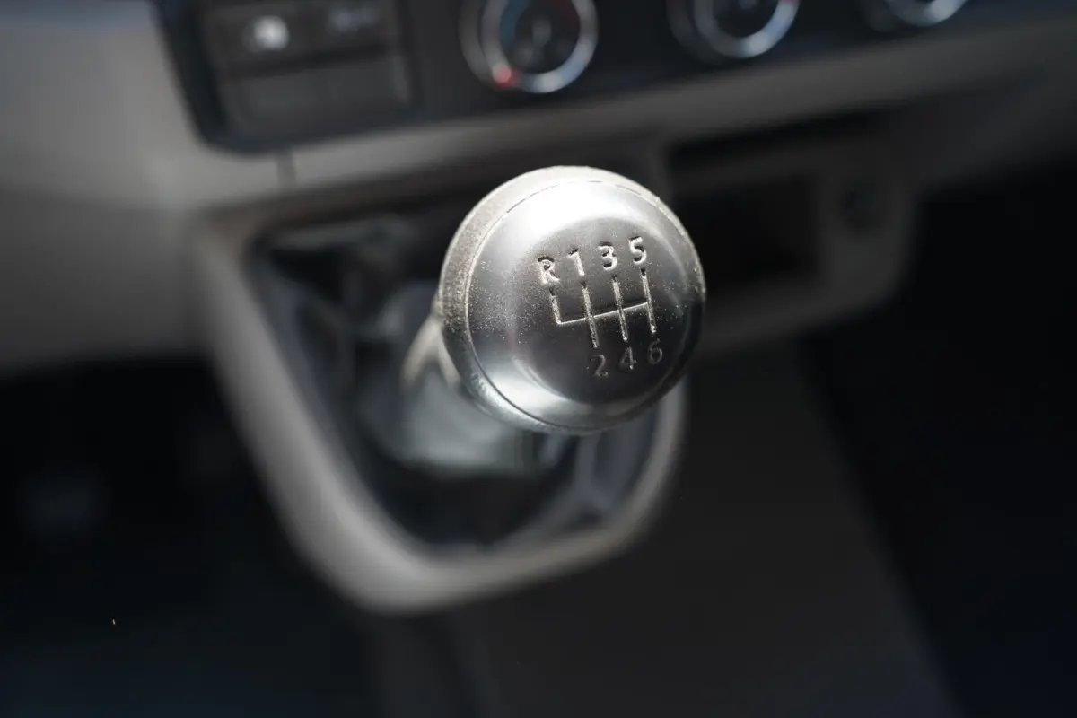 2.0 TDI 177 pk L3H3 Airco, Trekhaak 3.000 kg Laadruimte Pakket, 3-Zits