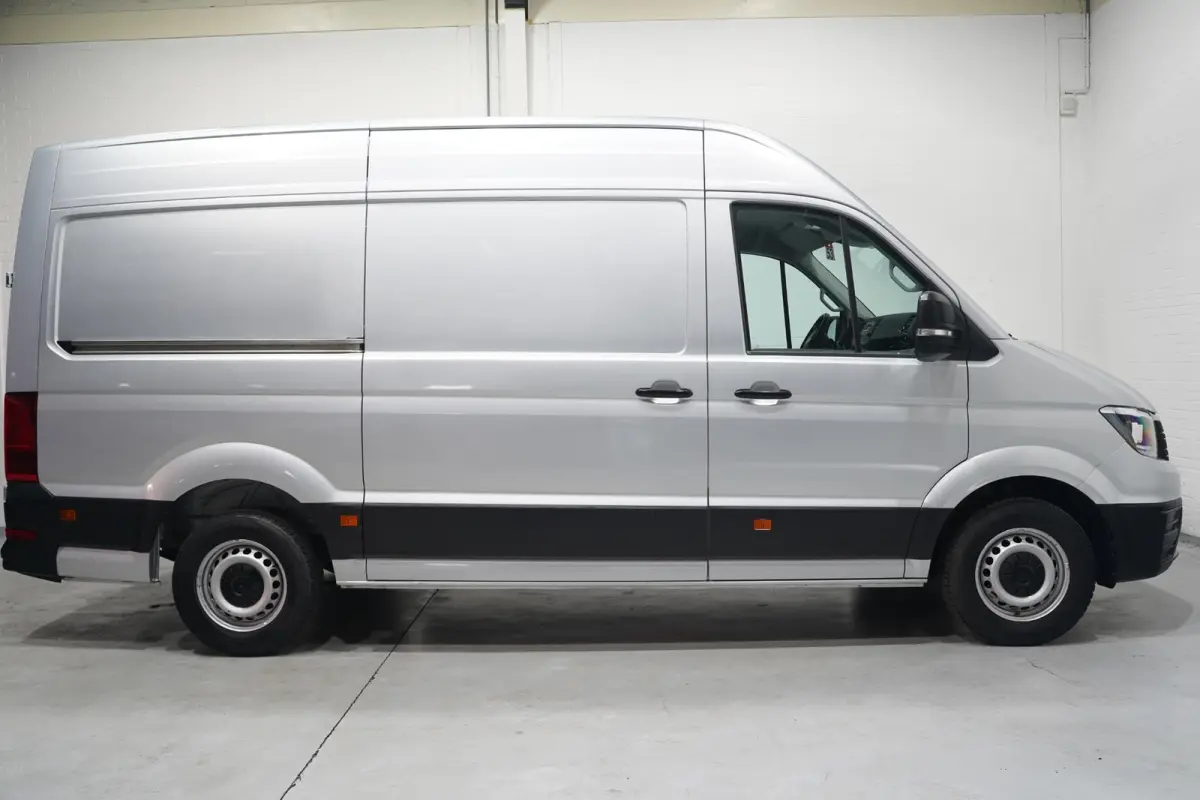 2.0 TDI 177 pk L3H3 Airco, Trekhaak 3.000 kg Laadruimte Pakket, 3-Zits