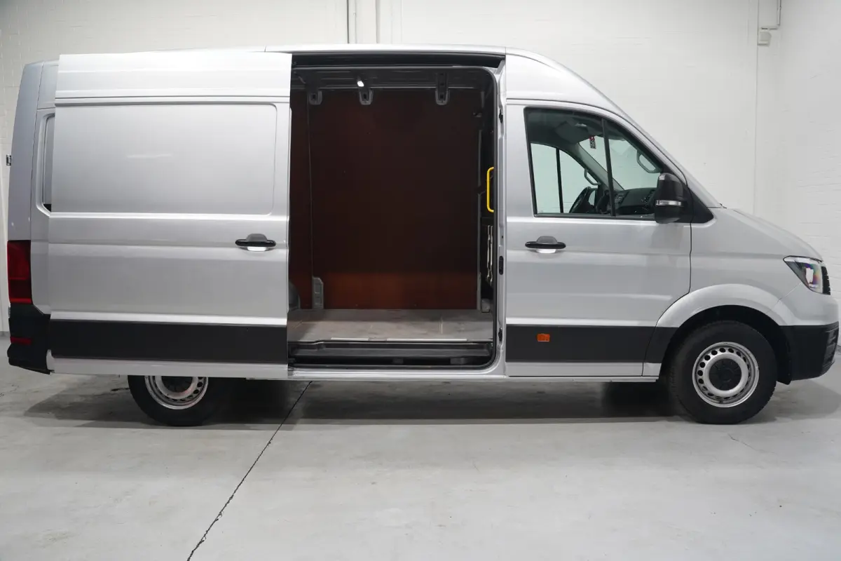 2.0 TDI 177 pk L3H3 Airco, Trekhaak 3.000 kg Laadruimte Pakket, 3-Zits