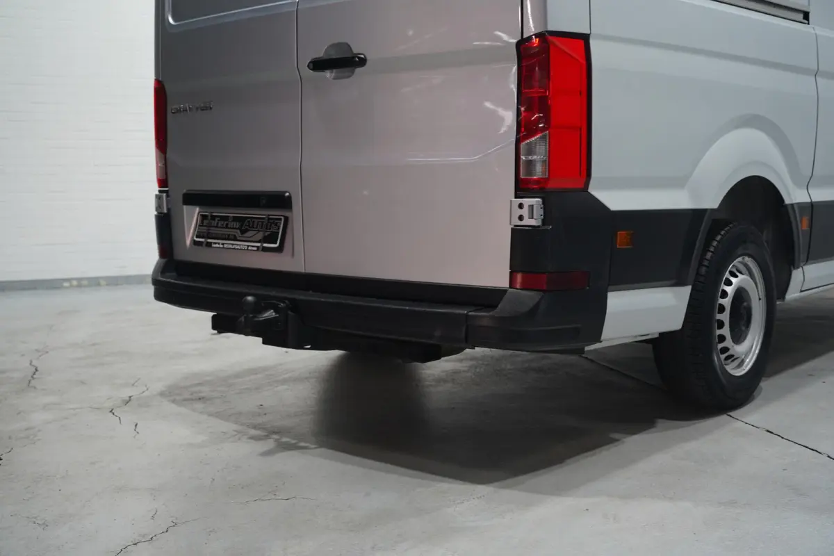 2.0 TDI 177 pk L3H3 Airco, Trekhaak 3.000 kg Laadruimte Pakket, 3-Zits