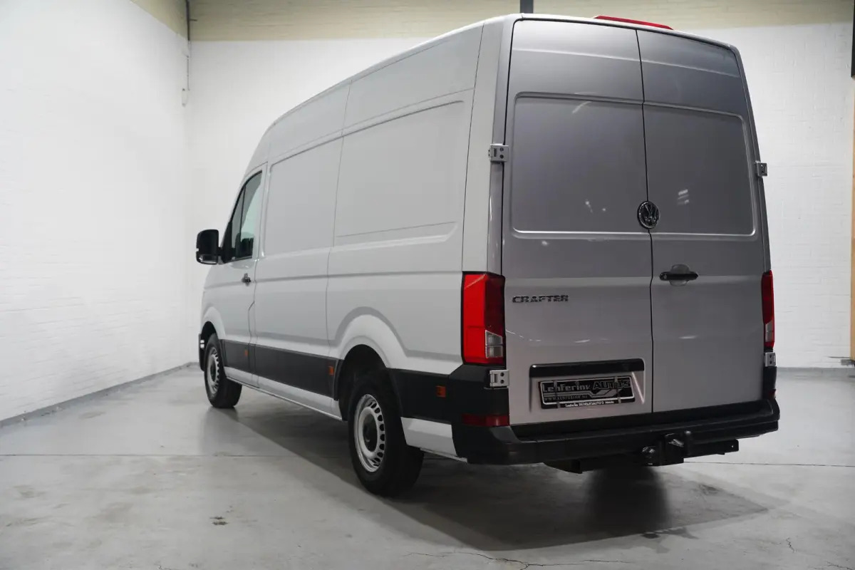 2.0 TDI 177 pk L3H3 Airco, Trekhaak 3.000 kg Laadruimte Pakket, 3-Zits
