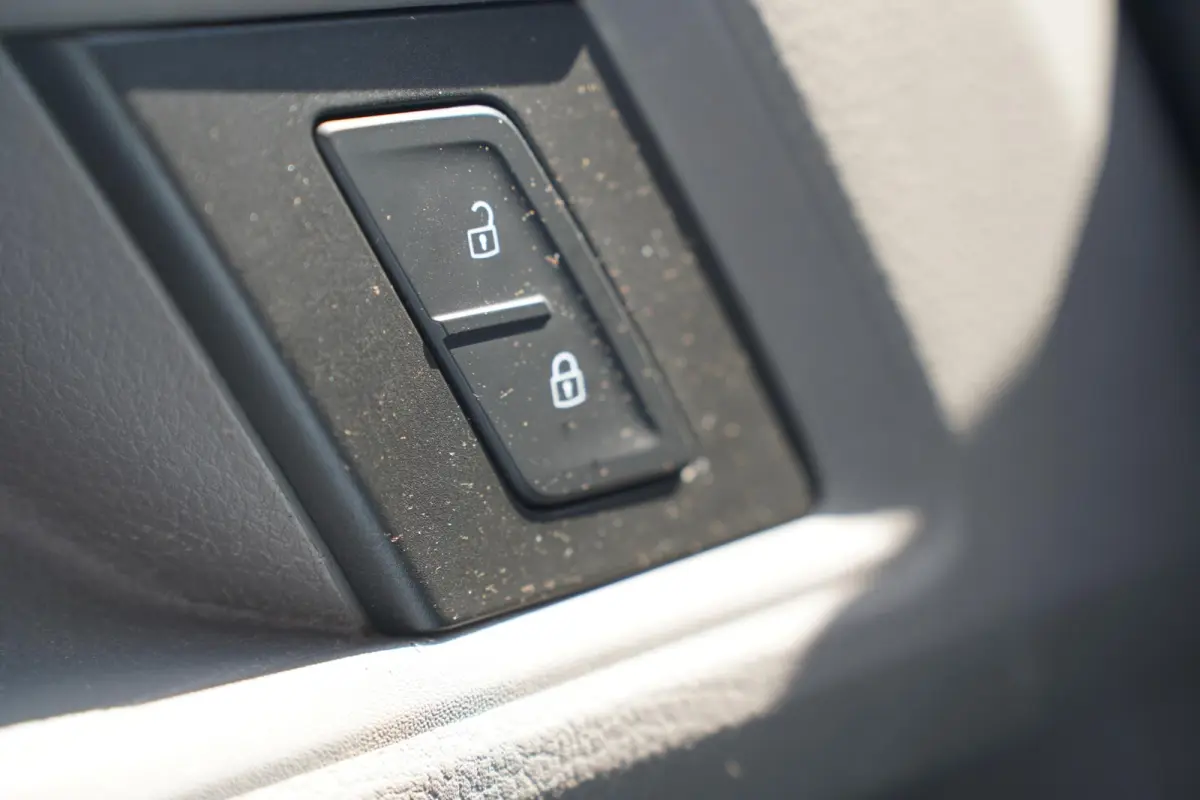 2.0 TDI 177 pk L3H3 Airco, Trekhaak 3.000 kg Laadruimte Pakket, 3-Zits