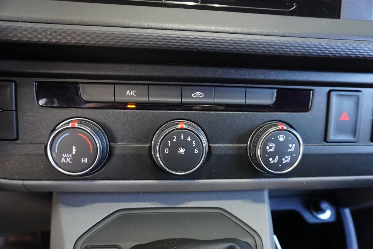 150pk automaat 20" Velgen Sidebars Apple Carplay Parkeersensoren Airco Cruise control Leder