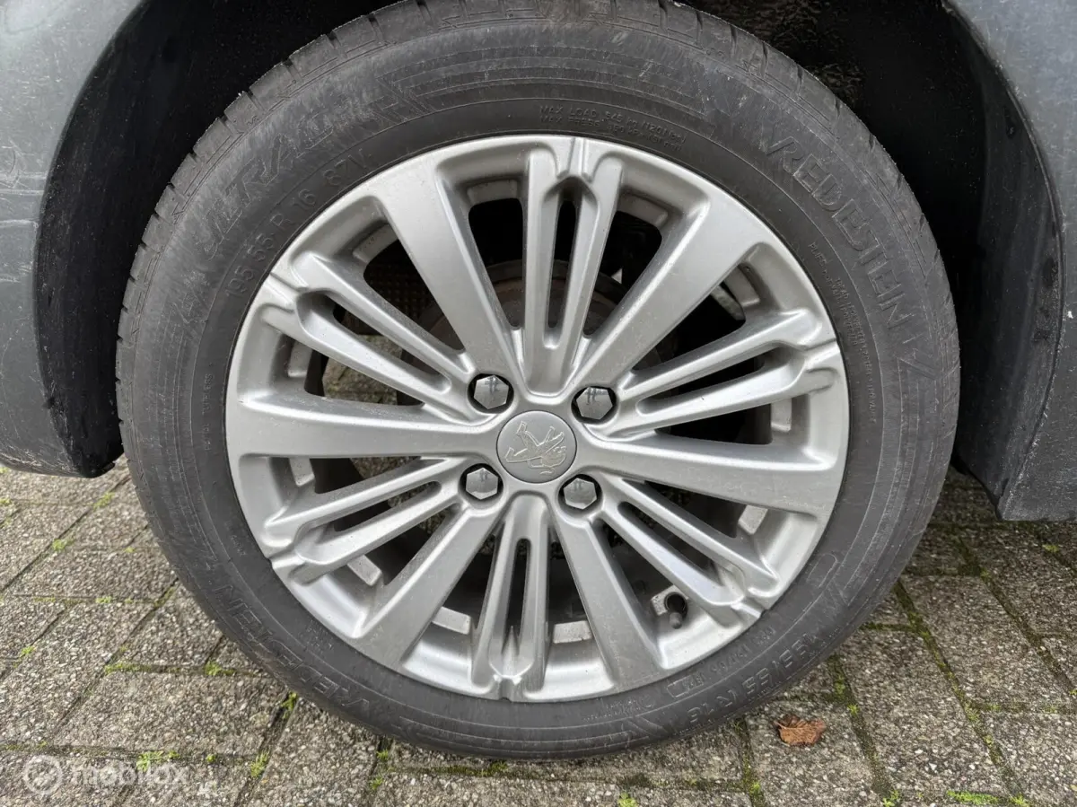 82 PK ALLURE 6 MND BOVAG RIJKJLAAR PRIJS