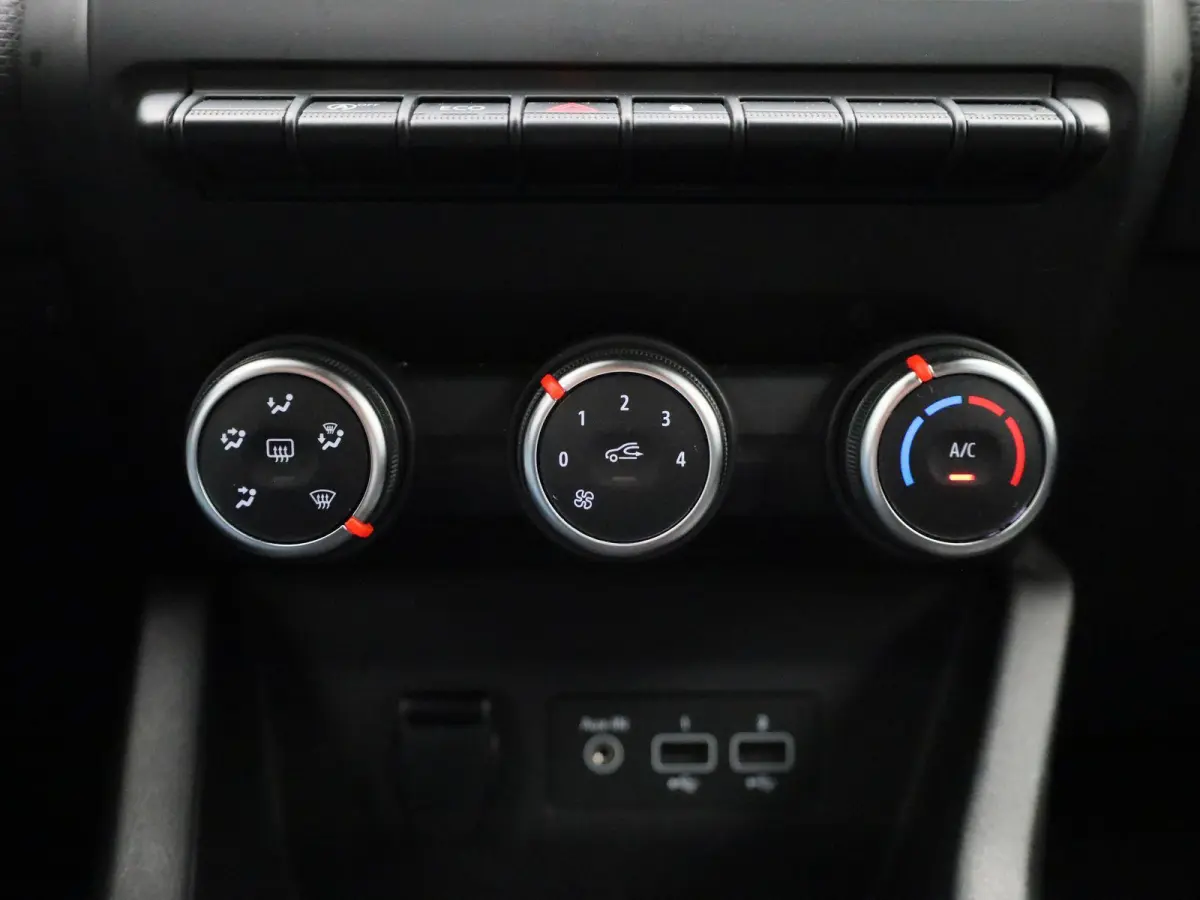 1.0 TCe Zen | Apple Carplay / Android Auto | Cruise Control | Parkeersensoren |
