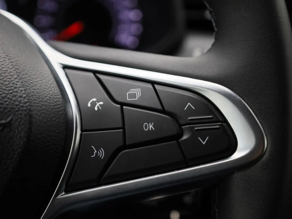 1.0 TCe Zen | Apple Carplay / Android Auto | Cruise Control | Parkeersensoren |