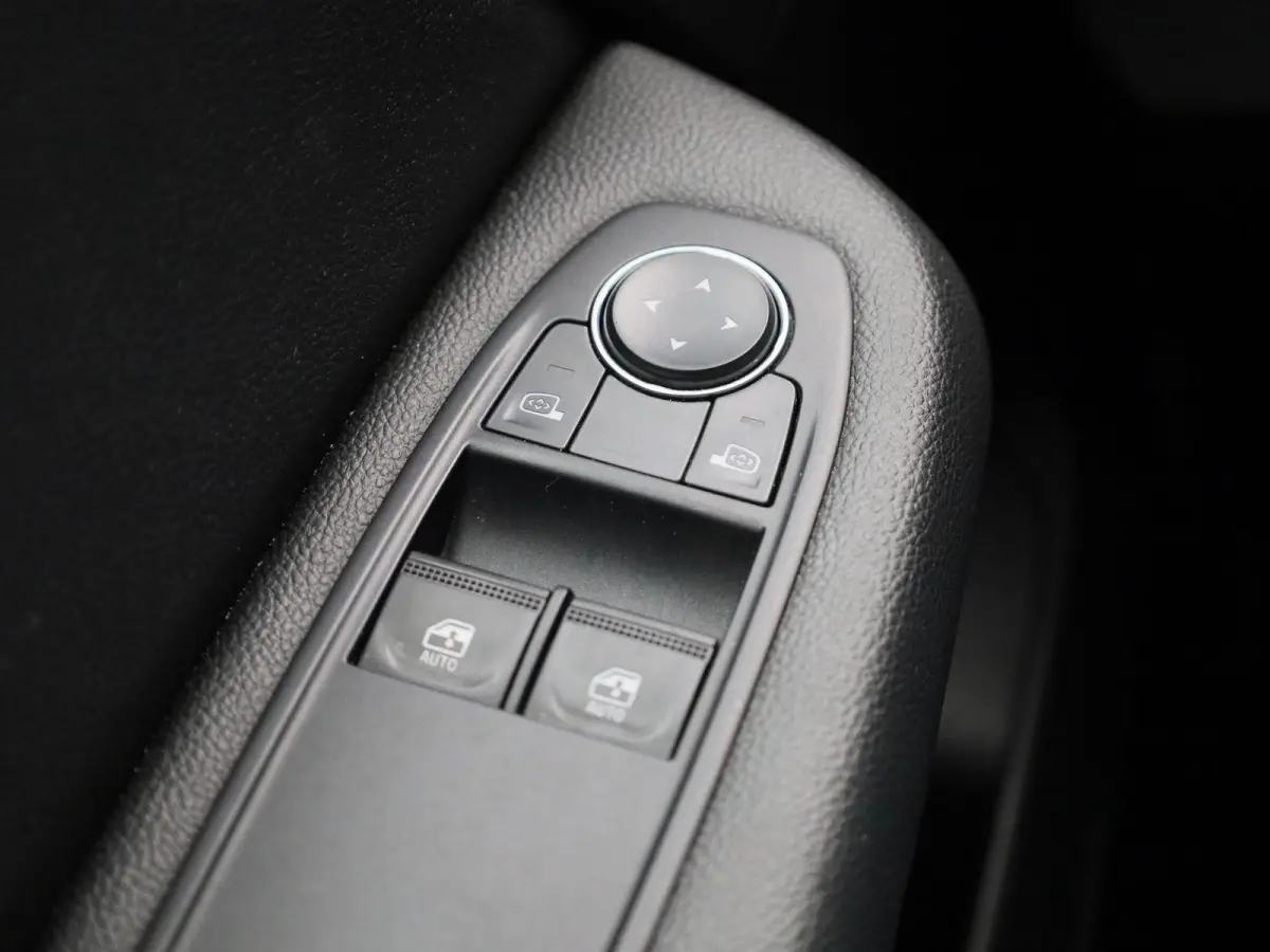 1.0 TCe Zen | Apple Carplay / Android Auto | Cruise Control | Parkeersensoren |