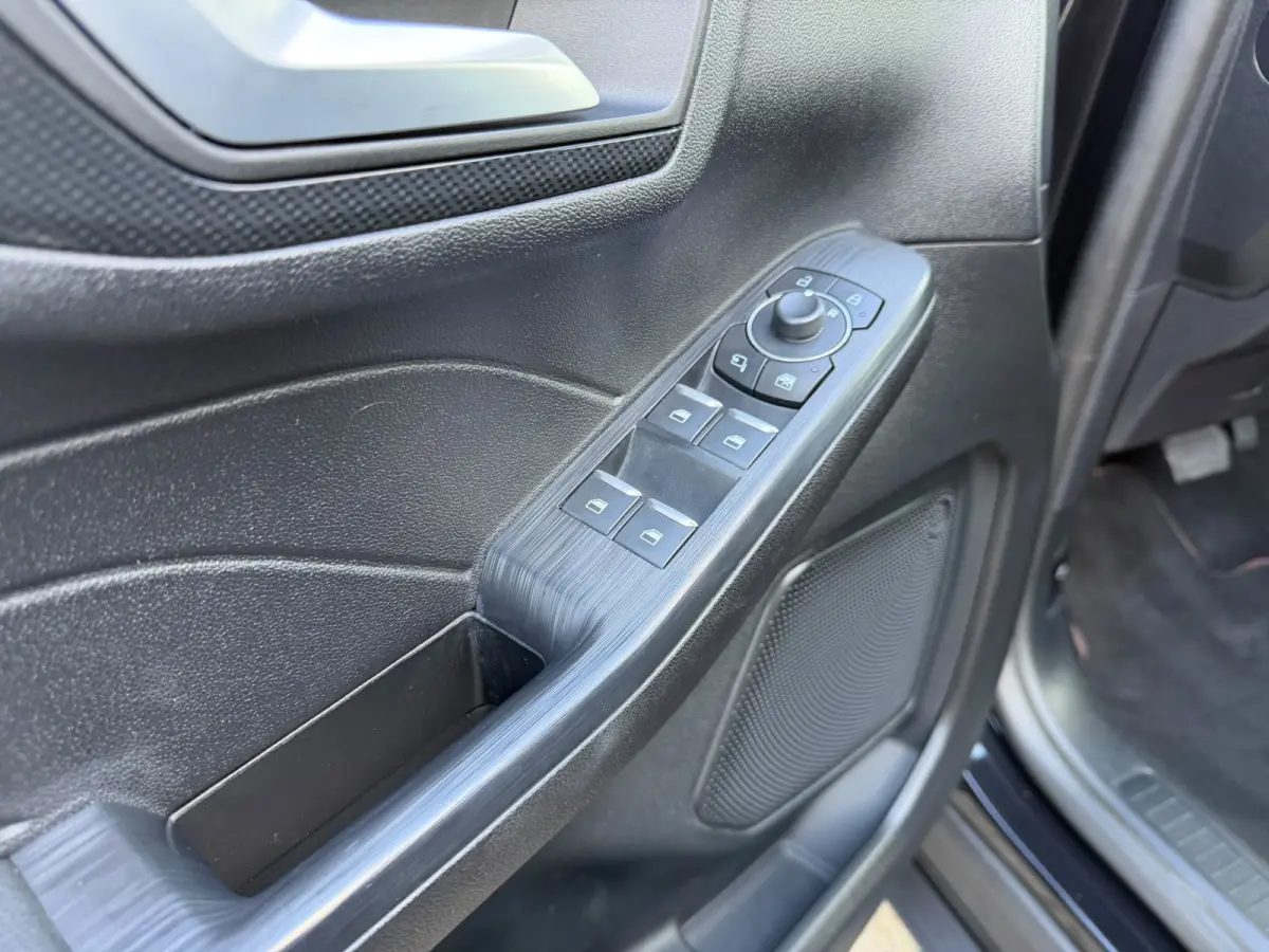 2.5 PHEV ST-Line Automaat Adaptieve cruise control Voor en achter camera Lichtmetalen velgen Privacy glass Navigatie