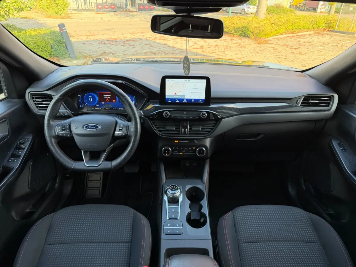 2.5 PHEV ST-Line Automaat Adaptieve cruise control Voor en achter camera Lichtmetalen velgen Privacy glass Navigatie