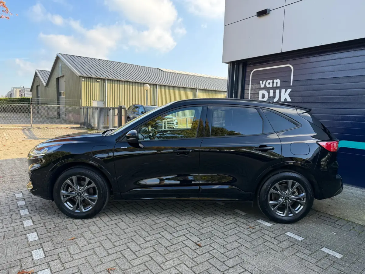2.5 PHEV ST-Line Automaat Adaptieve cruise control Voor en achter camera Lichtmetalen velgen Privacy glass Navigatie