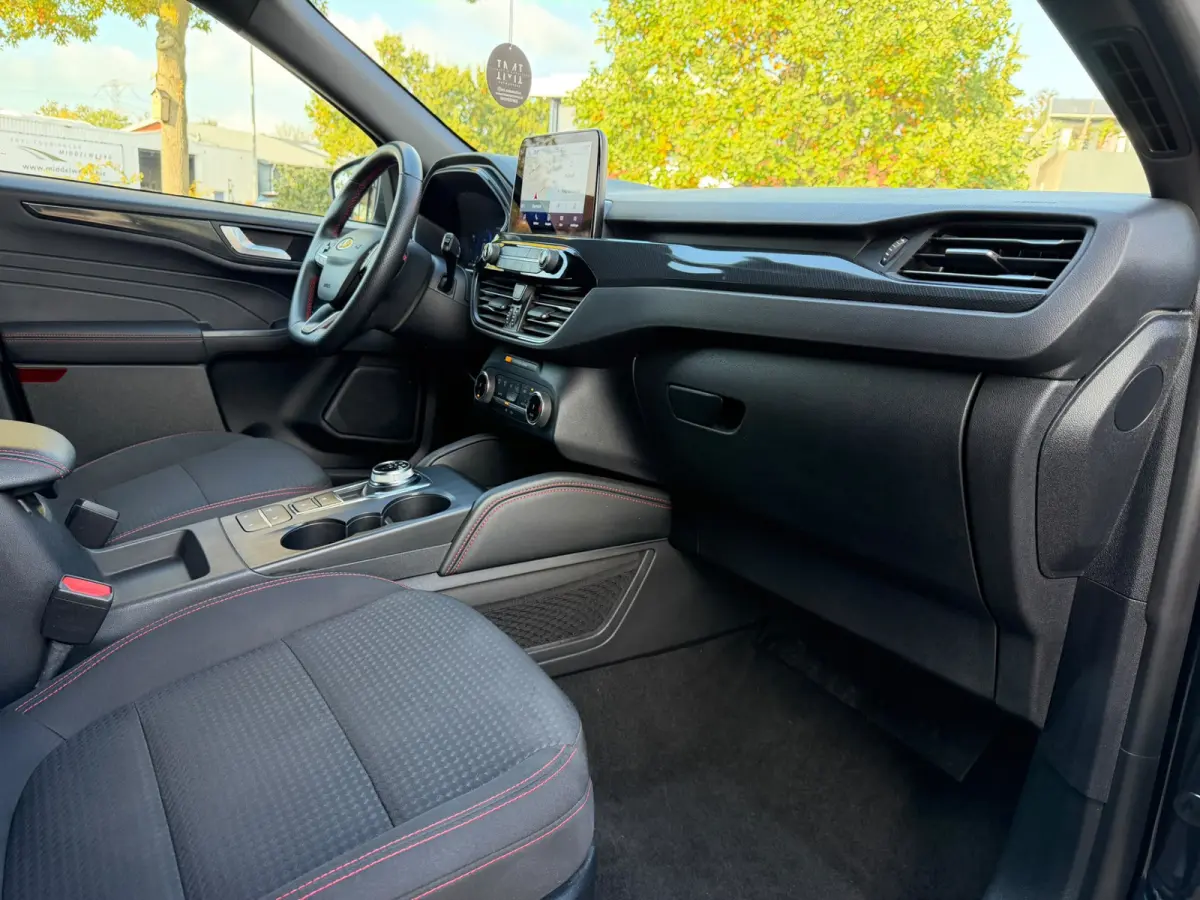 2.5 PHEV ST-Line Automaat Adaptieve cruise control Voor en achter camera Lichtmetalen velgen Privacy glass Navigatie