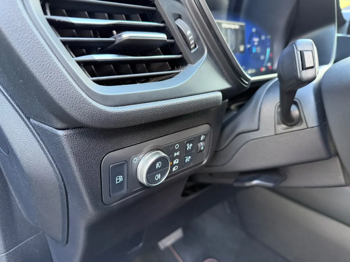 2.5 PHEV ST-Line Automaat Adaptieve cruise control Voor en achter camera Lichtmetalen velgen Privacy glass Navigatie