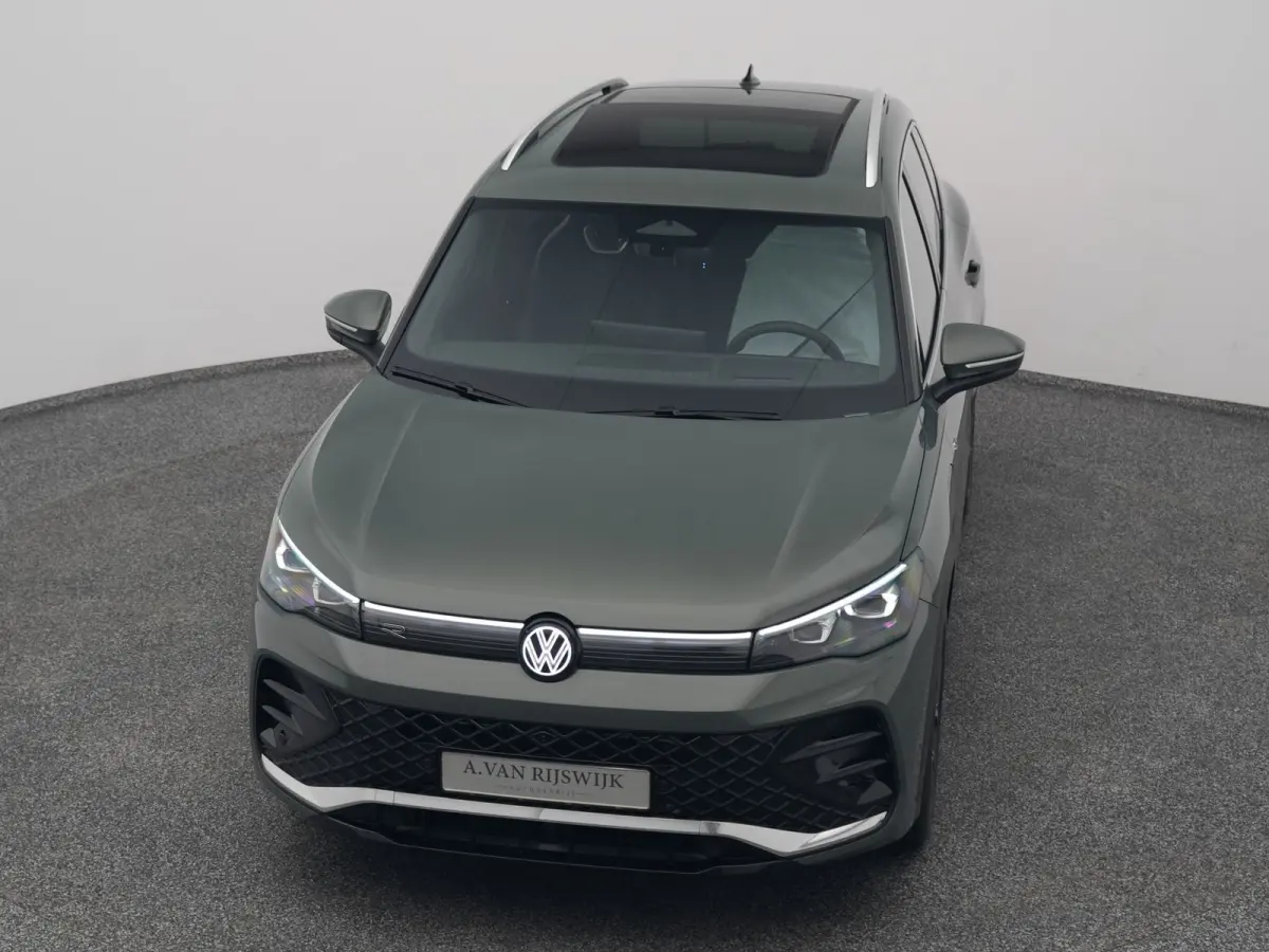 1.5 eHybrid R-Line NEW | PANO | 360° | HUD | ADAPTIVE | STOELMASSAGE | STOEL- EN STUURVERW. | TREKHAAK