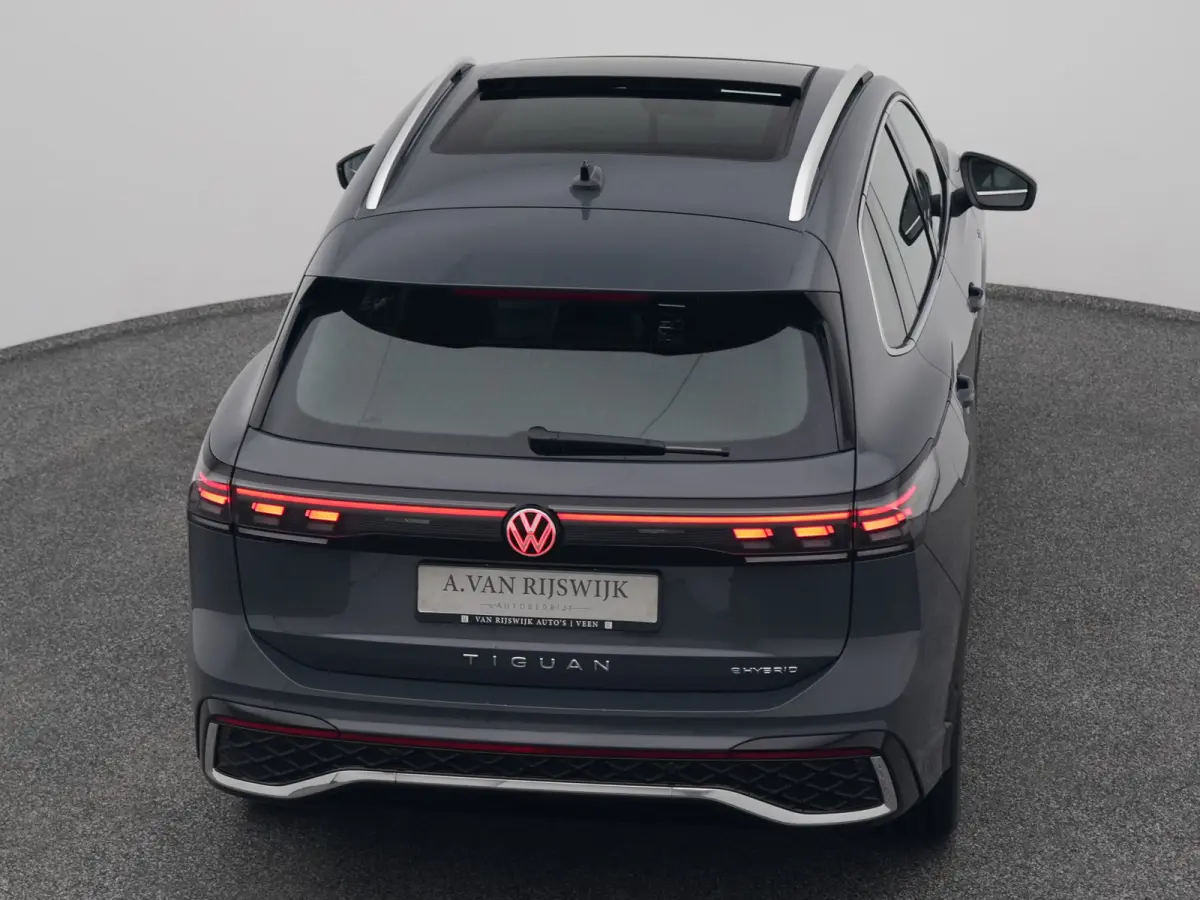 1.5 eHybrid R-Line NEW | PANO | 360° | HUD | ADAPTIVE | STOELMASSAGE | STOEL- EN STUURVERW. | TREKHAAK