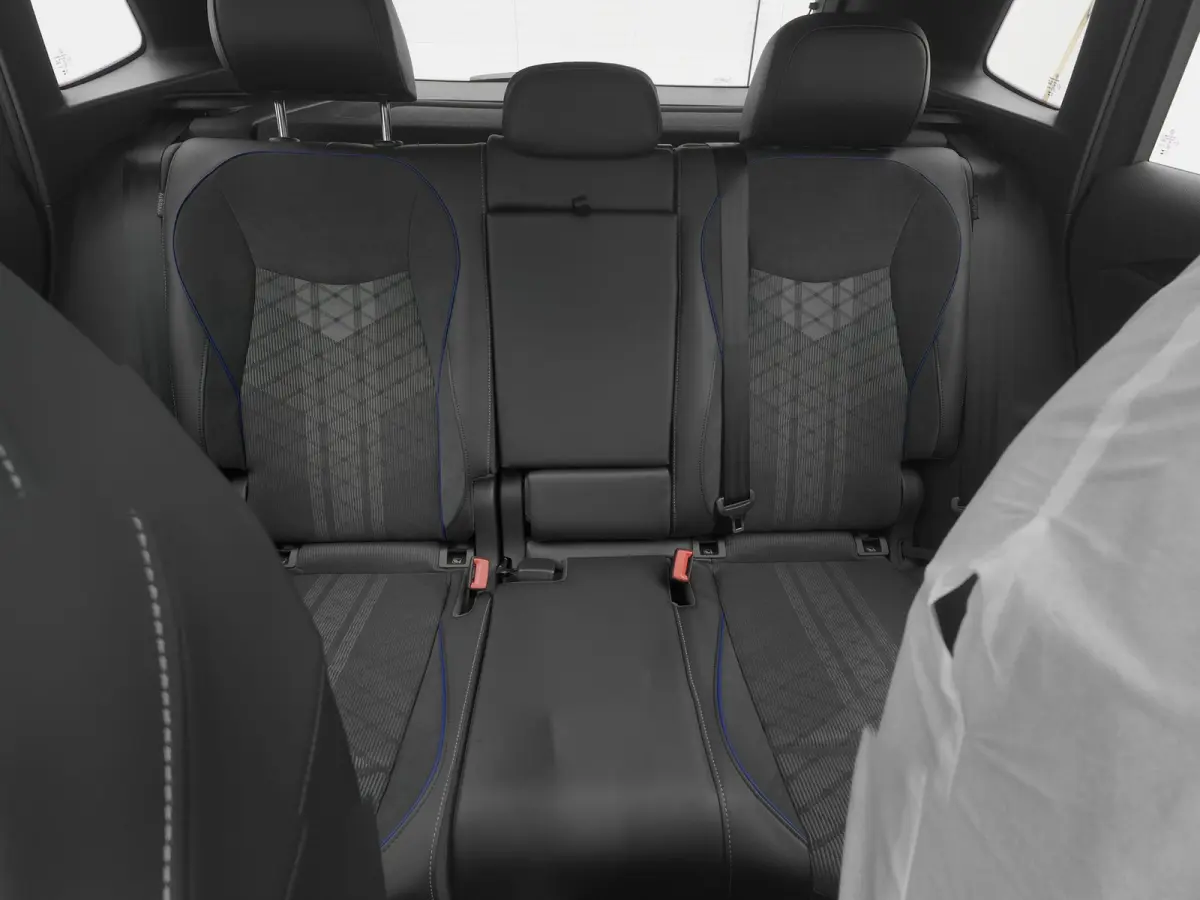 1.5 eHybrid R-Line NEW | PANO | 360° | HUD | ADAPTIVE | STOELMASSAGE | STOEL- EN STUURVERW. | TREKHAAK