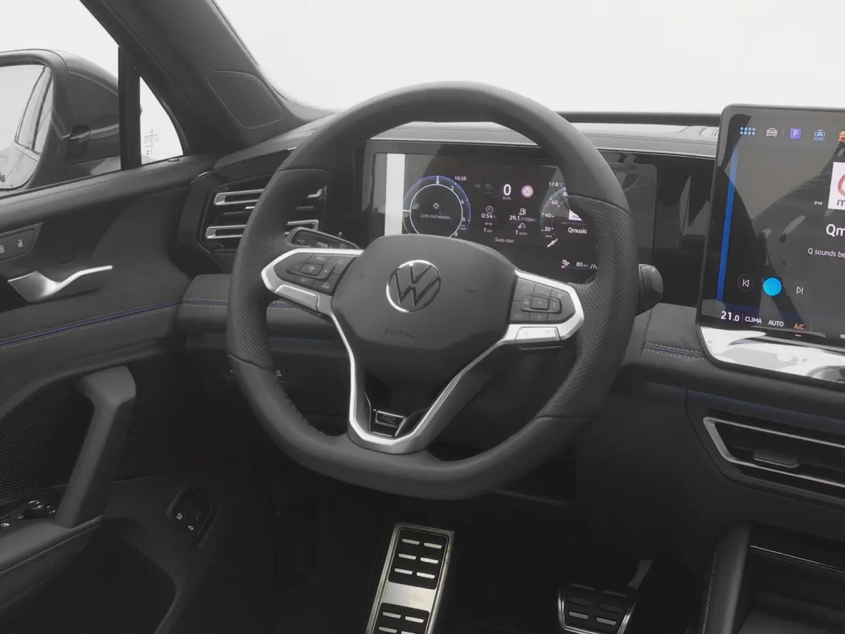 1.5 eHybrid R-Line NEW | PANO | 360° | HUD | ADAPTIVE | STOELMASSAGE | STOEL- EN STUURVERW. | TREKHAAK
