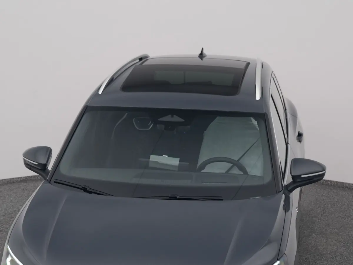 1.5 eHybrid R-Line NEW | PANO | 360° | HUD | ADAPTIVE | STOELMASSAGE | STOEL- EN STUURVERW. | TREKHAAK