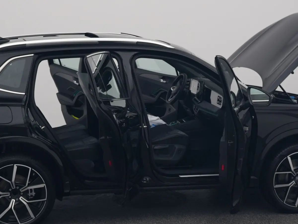 1.5 eHybrid R-Line NEW | PANO | 360° | HUD | ADAPTIVE | STOELMASSAGE | STOEL- EN STUURVERW. | TREKHAAK