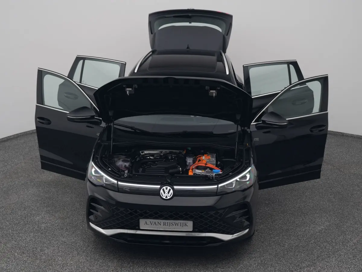 1.5 eHybrid R-Line NEW | PANO | 360° | HUD | ADAPTIVE | STOELMASSAGE | STOEL- EN STUURVERW. | TREKHAAK