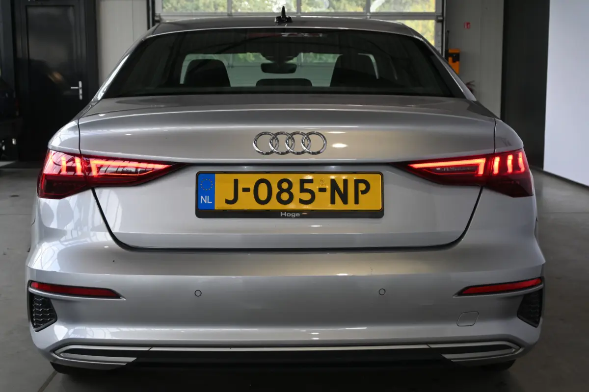 35 TFSI Business edition NAP! Cruise Clima LED CarPlay Navigatie PDC 1e Eigenaar! Inruil Mogelijk!