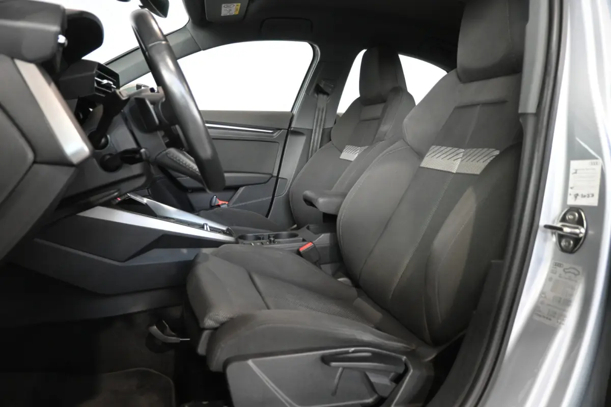 35 TFSI Business edition NAP! Cruise Clima LED CarPlay Navigatie PDC 1e Eigenaar! Inruil Mogelijk!