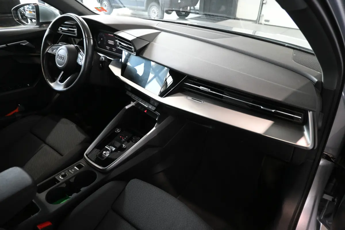 35 TFSI Business edition NAP! Cruise Clima LED CarPlay Navigatie PDC 1e Eigenaar! Inruil Mogelijk!