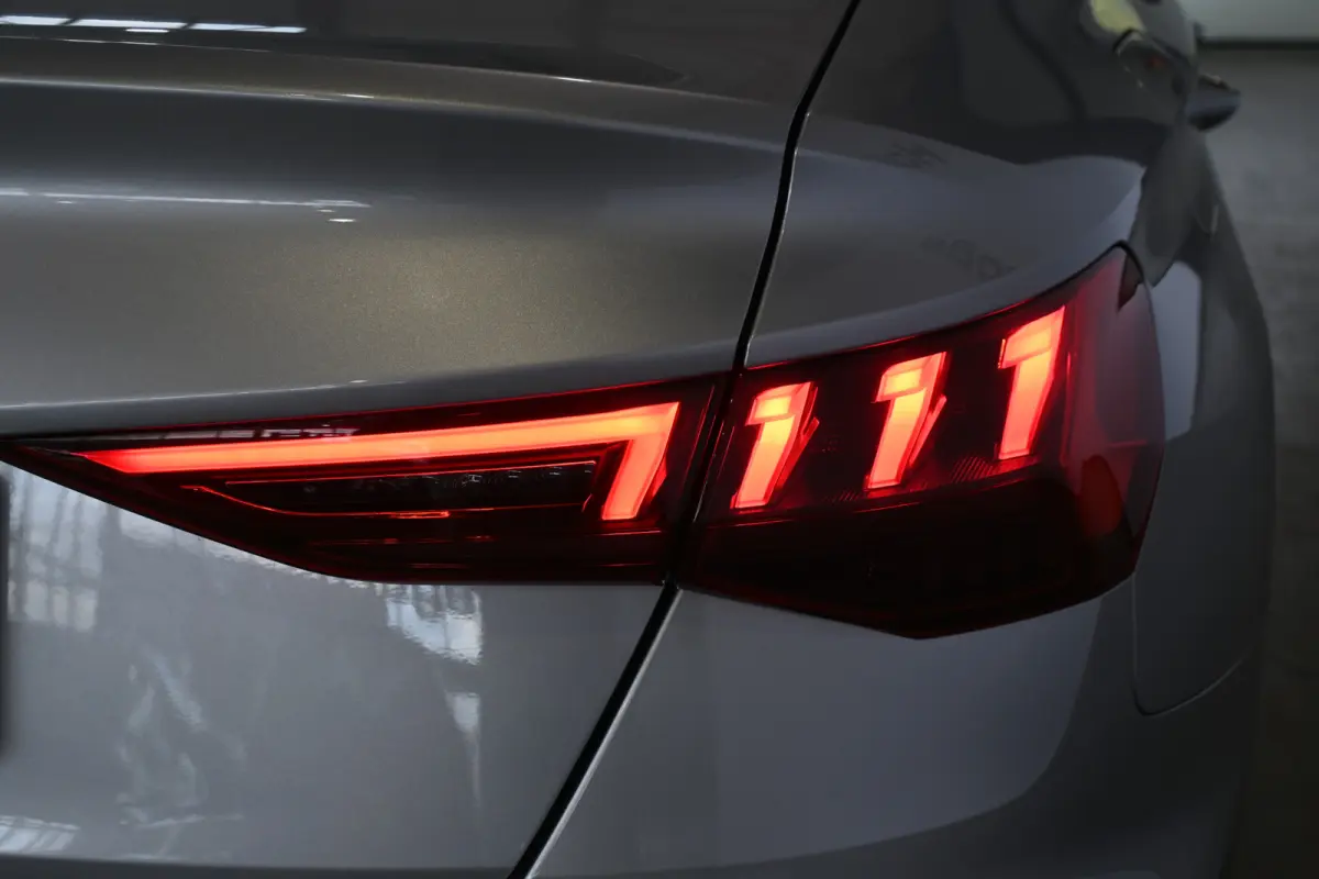 35 TFSI Business edition NAP! Cruise Clima LED CarPlay Navigatie PDC 1e Eigenaar! Inruil Mogelijk!