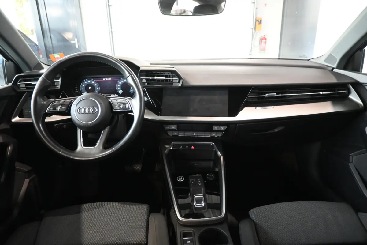 35 TFSI Business edition NAP! Cruise Clima LED CarPlay Navigatie PDC 1e Eigenaar! Inruil Mogelijk!